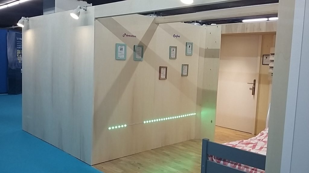 CRÉATION, FABRICATION ET INSTALLATION DU STAND "L'APPART" SUR LE SALON DES SENIORS 2018 POUR LE CONSEIL DÉPARTEMENTAL DE LA CÔTE D'OR ET LE CLUSTER GA2B AU PALAIS DES CONGRÈS DE DIJON